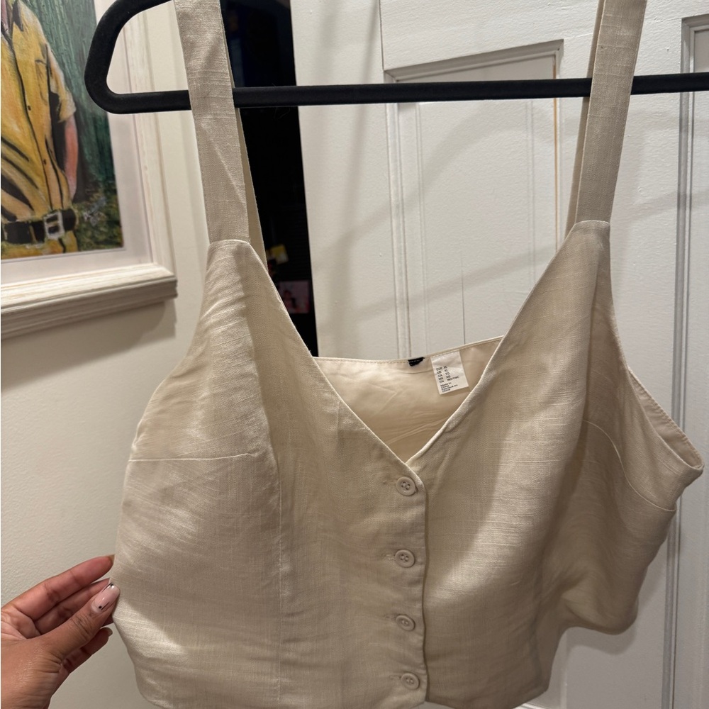 H&M Chic Cream Crop Top